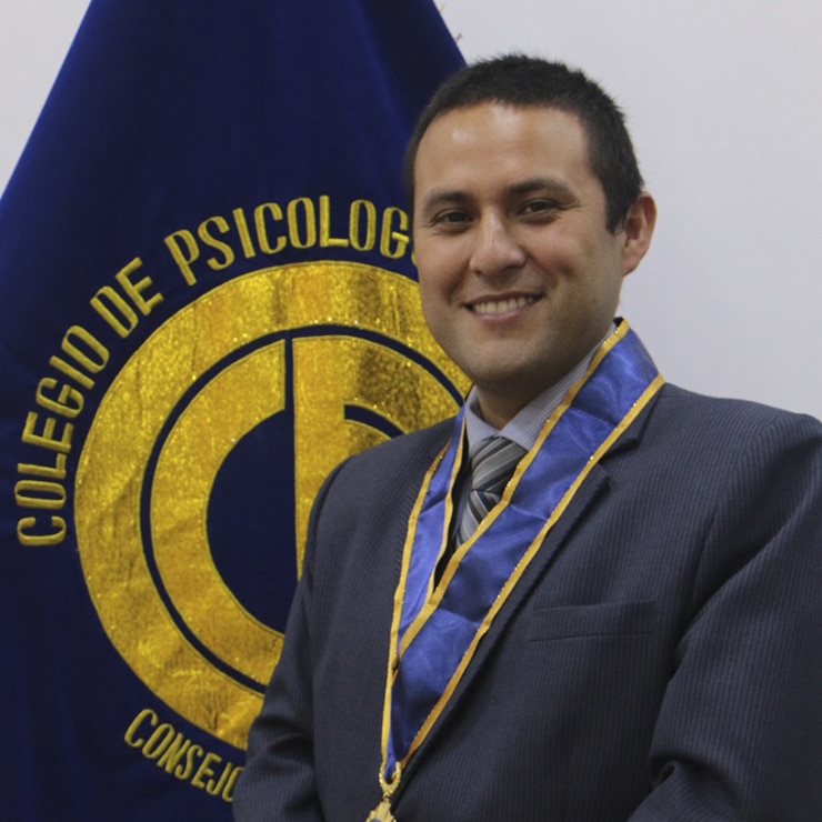 Dr. Julio César Abarca